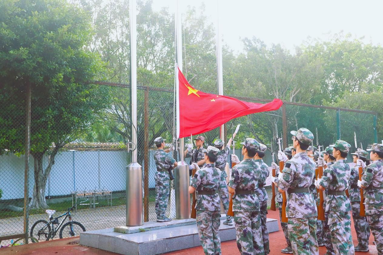 今年会官方网站举办升旗仪式